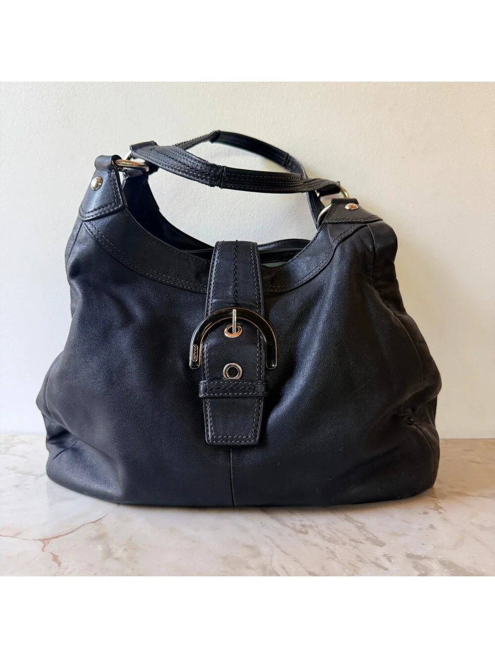 Coach Soho Lynn Black Leather Shoulder Bag with Buckle Detail No e1120-f17092